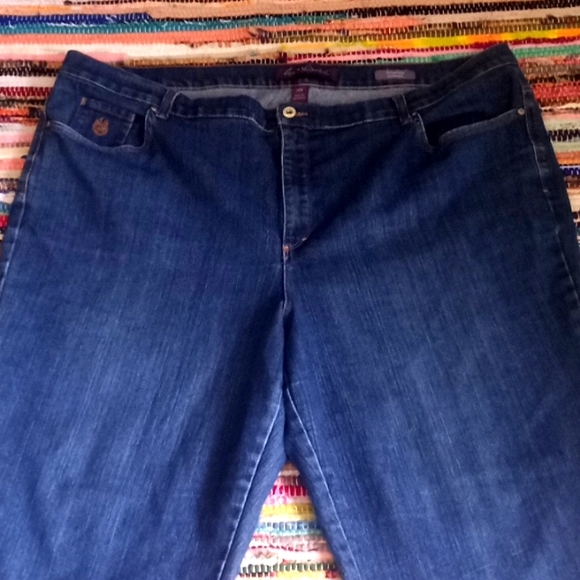 Gloria Vanderbilt  Blue  Denim Amanda Skimmer Short-#1689+ - Picture 2 of 12